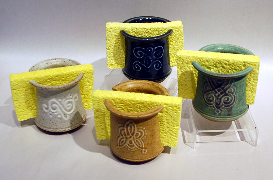 https://www.cedarcreekpottery.com/wp-content/uploads/2014/07/Sponge-Holders.jpg